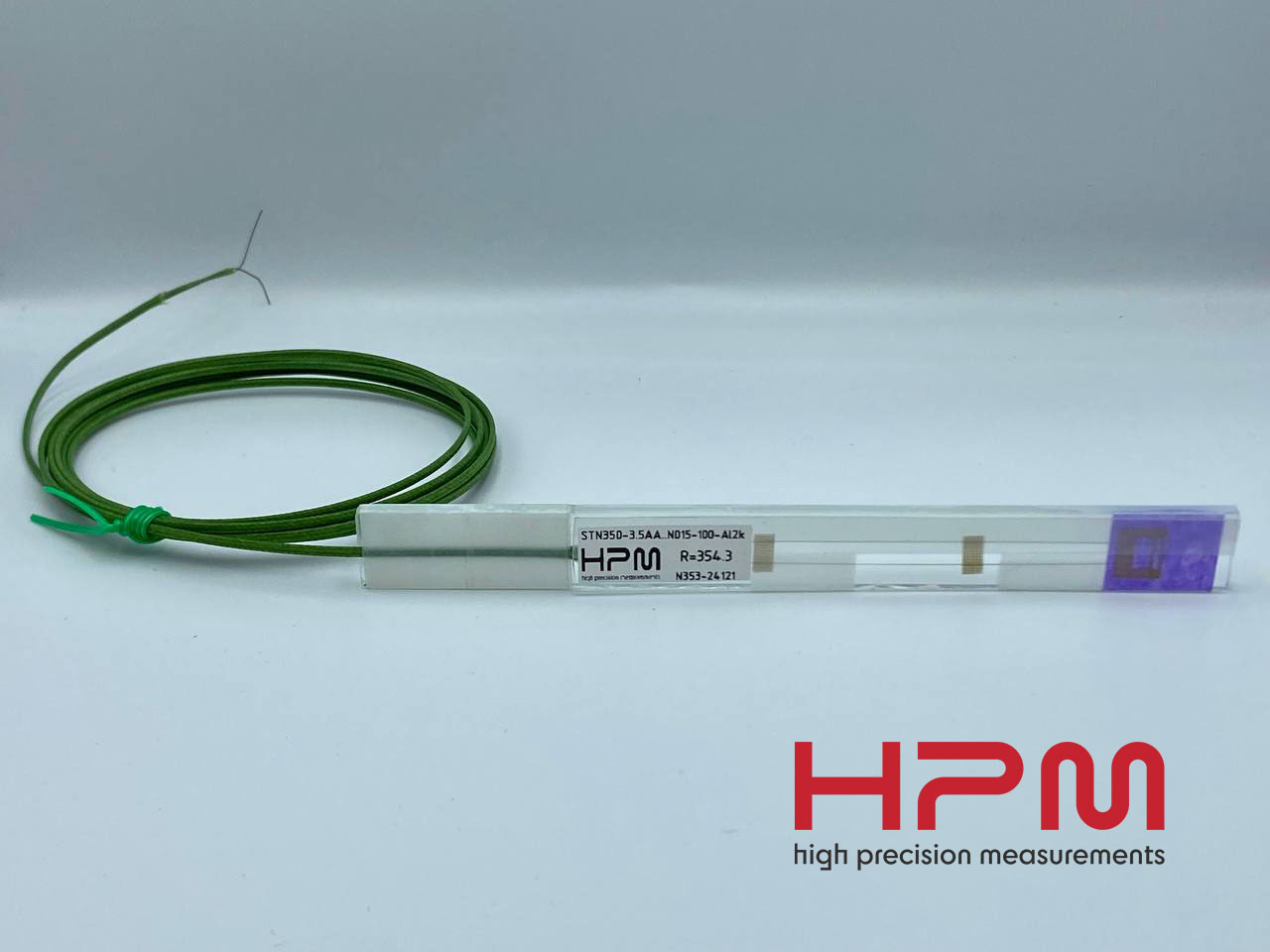 Strain gauges with elongation wires